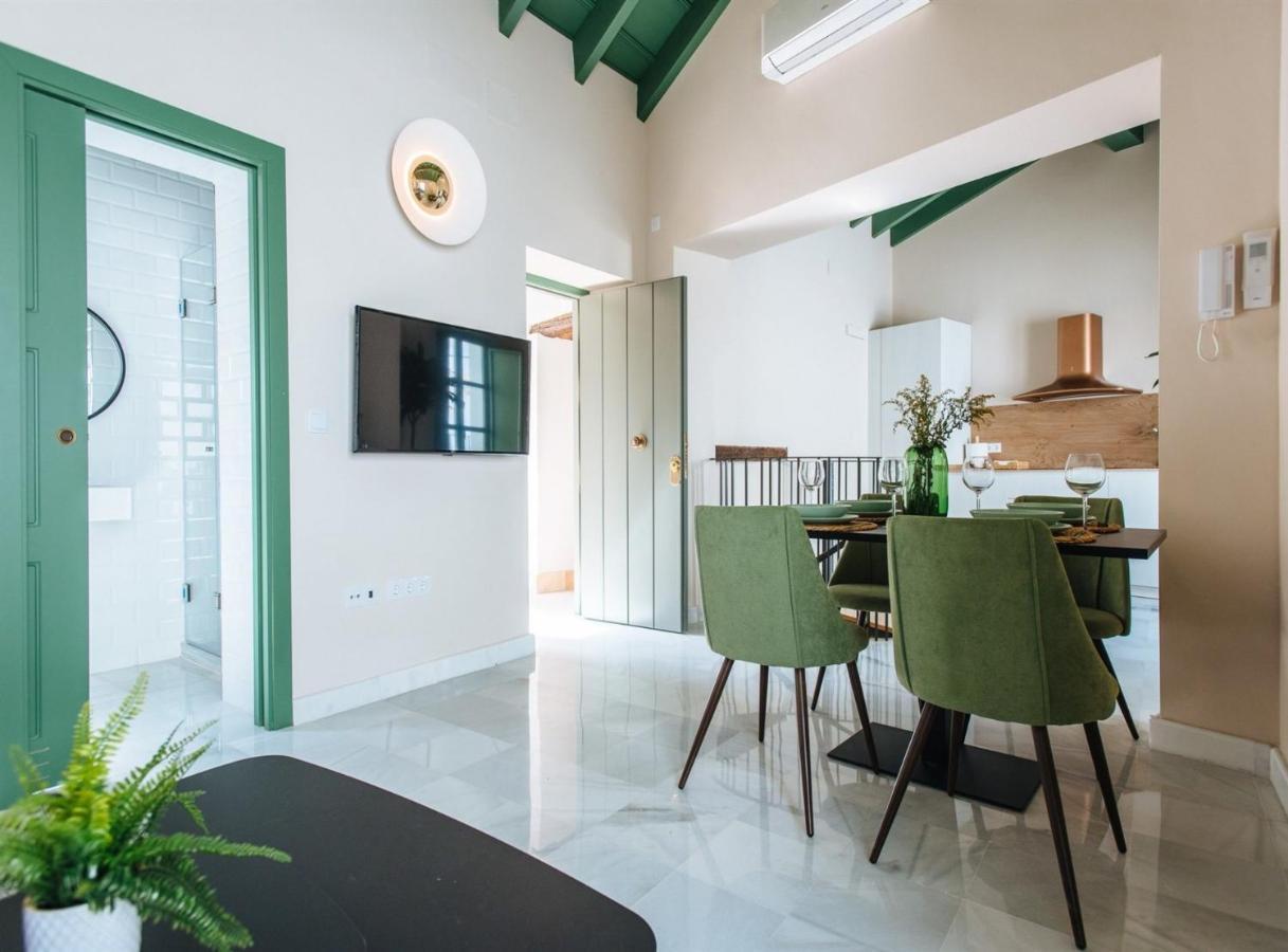 Rocio Suites Apartments إشبيلية الغرفة الصورة