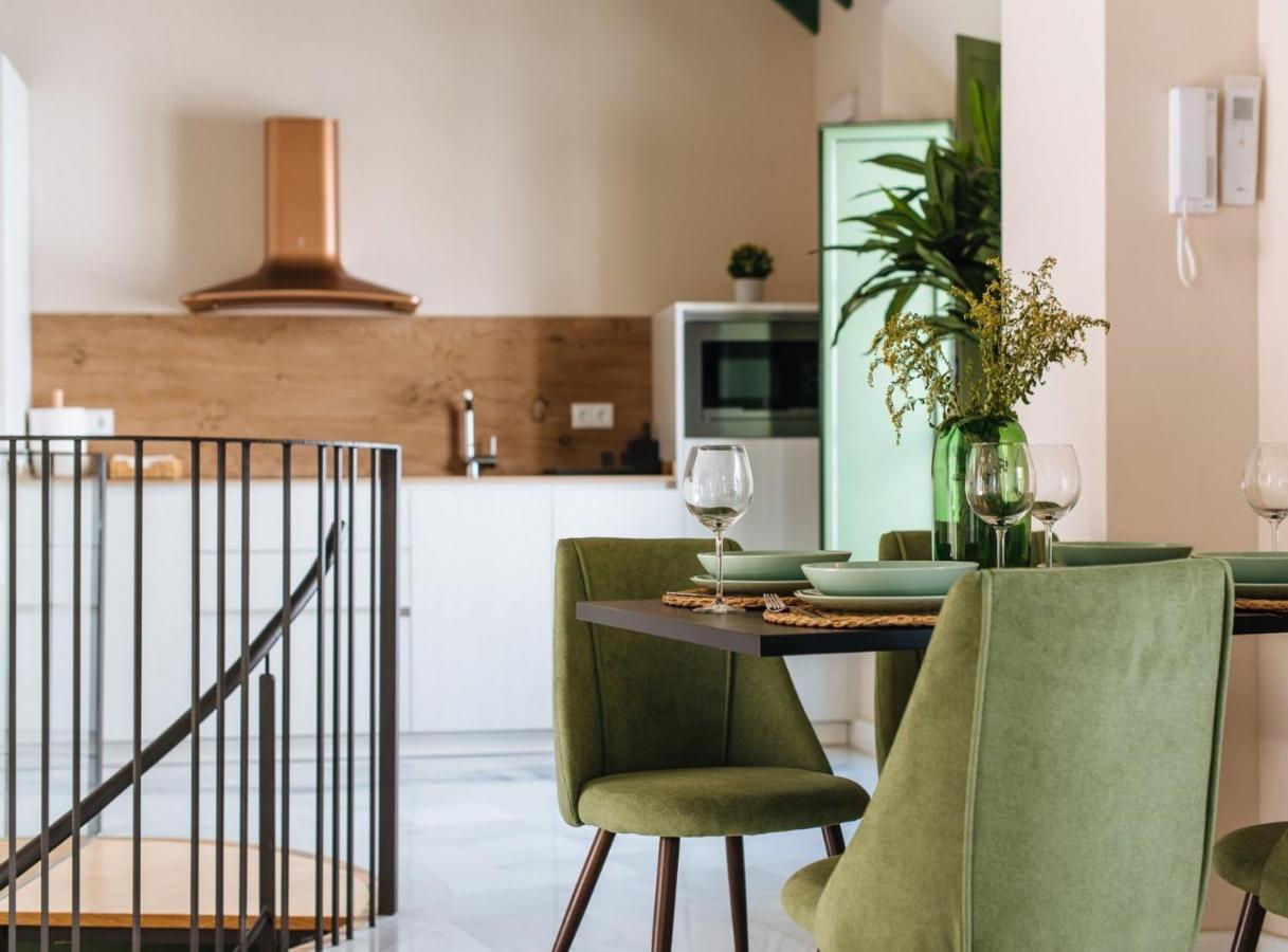 Rocio Suites Apartments إشبيلية الغرفة الصورة